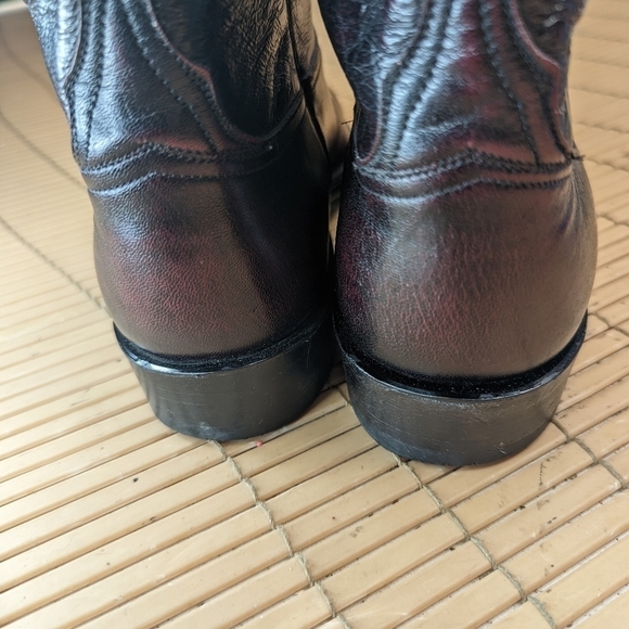 Lucchese Classic men\'s sz 8.5D black cherry leather round toe Western Boots. Gre main image 8